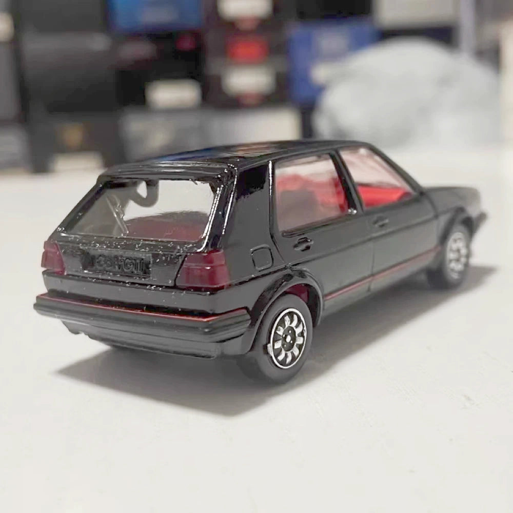 [Schabak] 1:43 Volkswagen 1985 Golf GTI MK2 Black Model Car Die-Cast