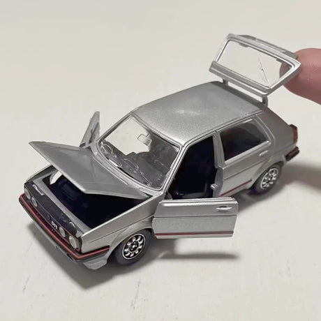 [Schabak] 1:43 Volkswagen 1985 Golf GTI MK2 Silver Model Car Die-Cast