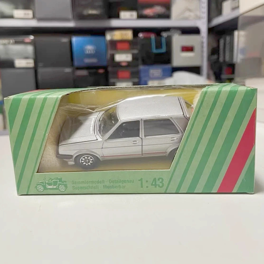 [Schabak] 1:43 Volkswagen 1985 Golf GTI MK2 Silver Model Car Die-Cast