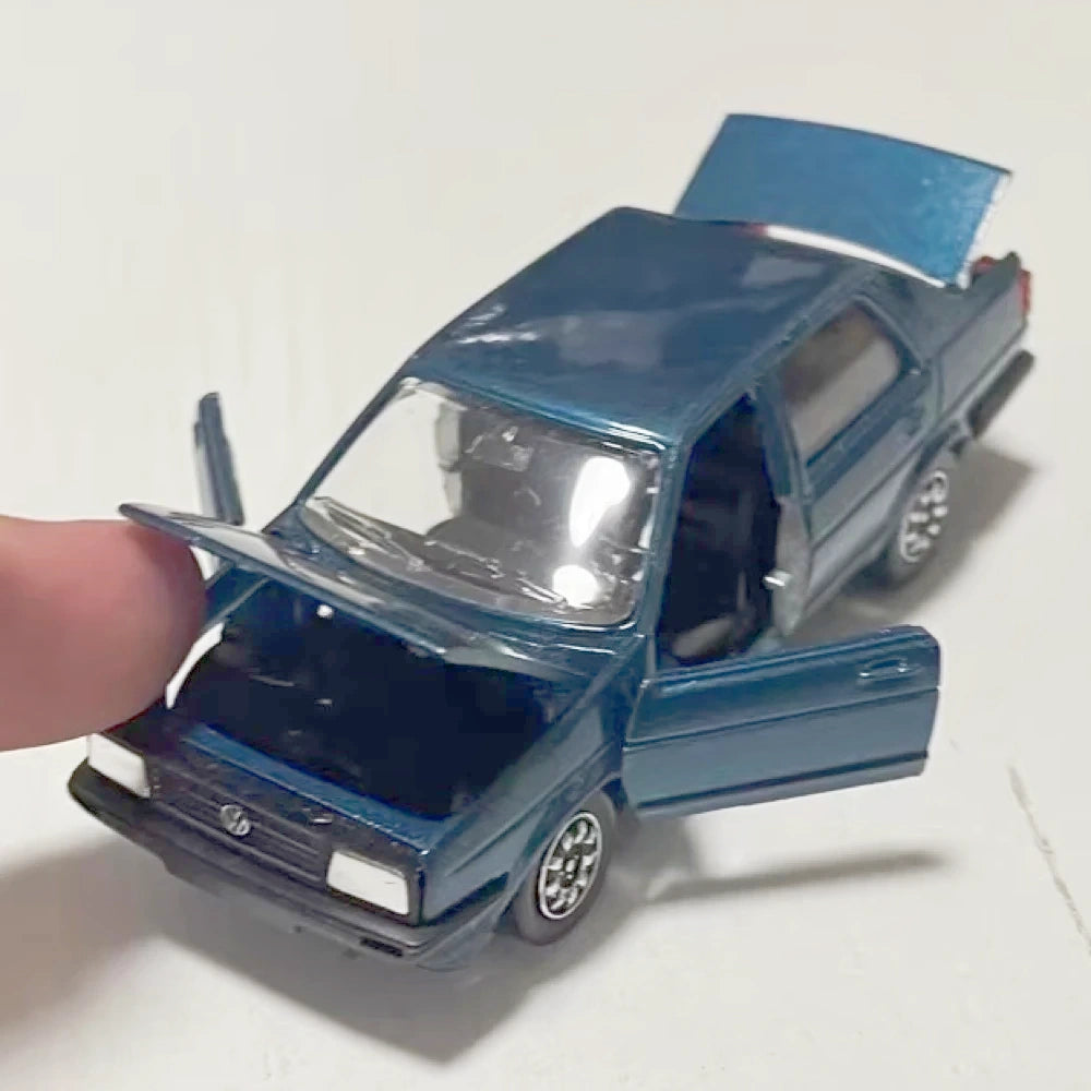 [Schabak] 1:43 Volkswagen 1985 Jetta MK2 Blue Model Car Die-Cast