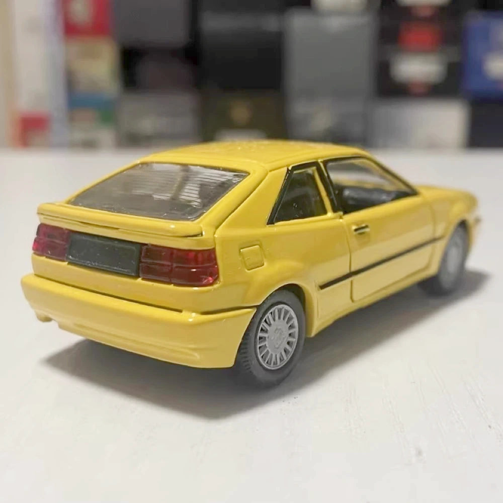 [Schabak] 1:43 Volkswagen 1989 Corrado G60 Yellow Model Car Die-Cast