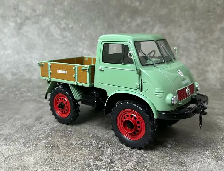 [Schuco] 1:18 Mercedes-Benz 1950s Unimog U401 Green Model Car Die-Cast