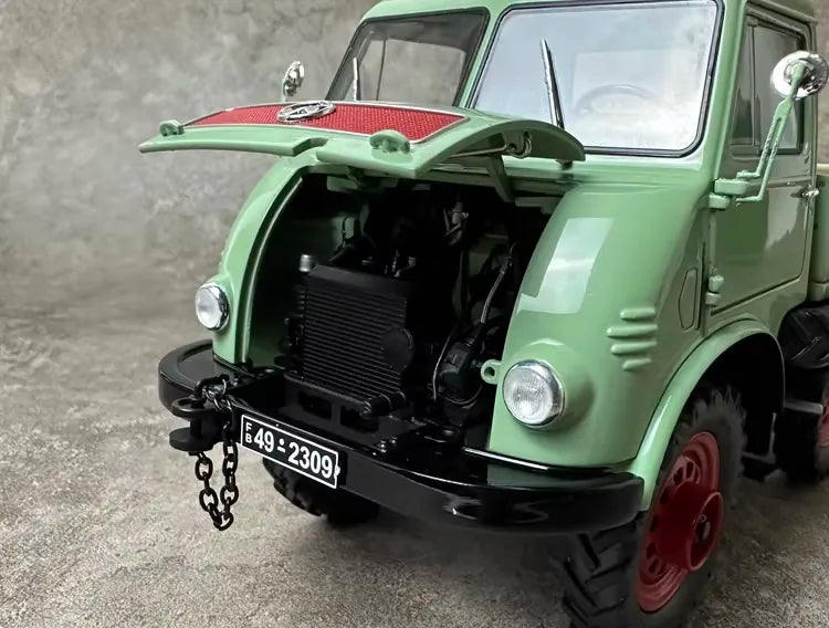 [Schuco] 1:18 Mercedes-Benz 1950s Unimog U401 Green Model Car Die-Cast