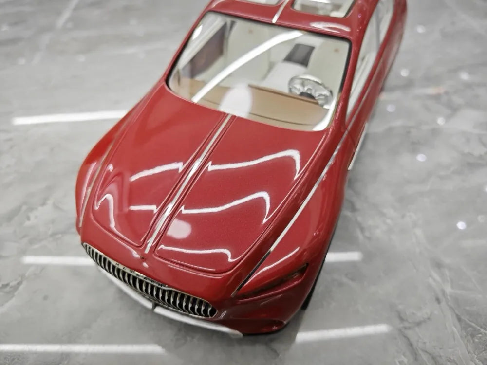 [Schuco] 1:18 Mercedes-Maybach 2018 Ultimate Luxury Concept Red Model Car Resin