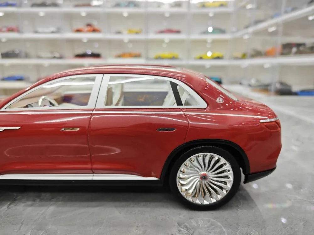 [Schuco] 1:18 Mercedes-Maybach 2018 Ultimate Luxury Concept Red Model Car Resin