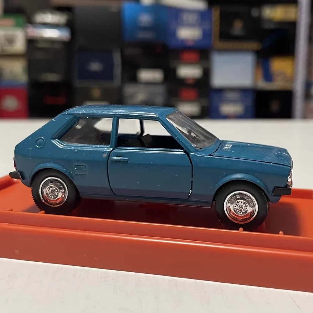 [Schuco] 1:43 Audi 1974 50 Coupe Blue Model Car Die-Cast