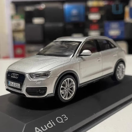 [Schuco] 1:43 Audi 2012 Q3 Silver Model Car Die-Cast