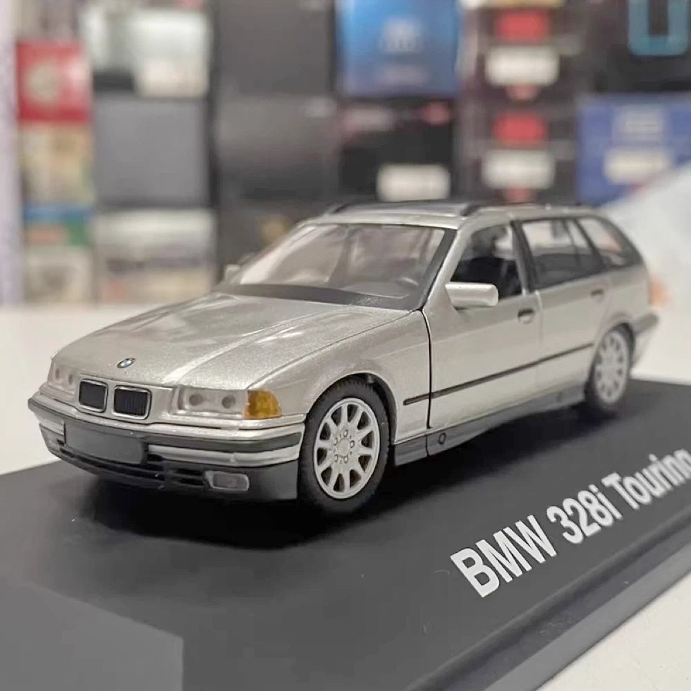 [Schuco] 1:43 BMW 1996 E36 328i Touring argento modellino di auto Die-Cast