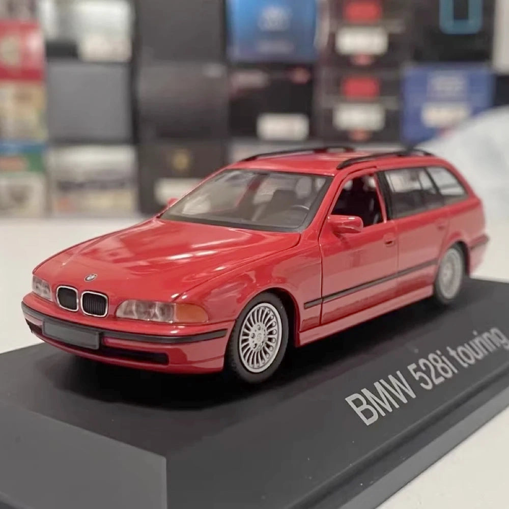[Schuco] 1:43 BMW 1997 E39 528i Touring rosso modellino di auto Die-Cast