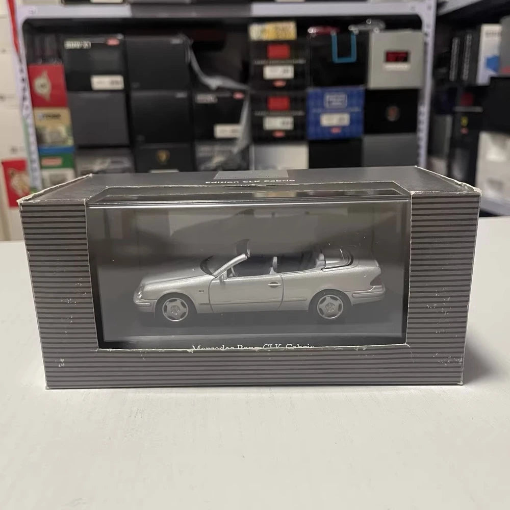 [Schuco] 1:43 Mercedes-Benz 1998 CLK Cabrio A208 Silver Model Car Die-Cast