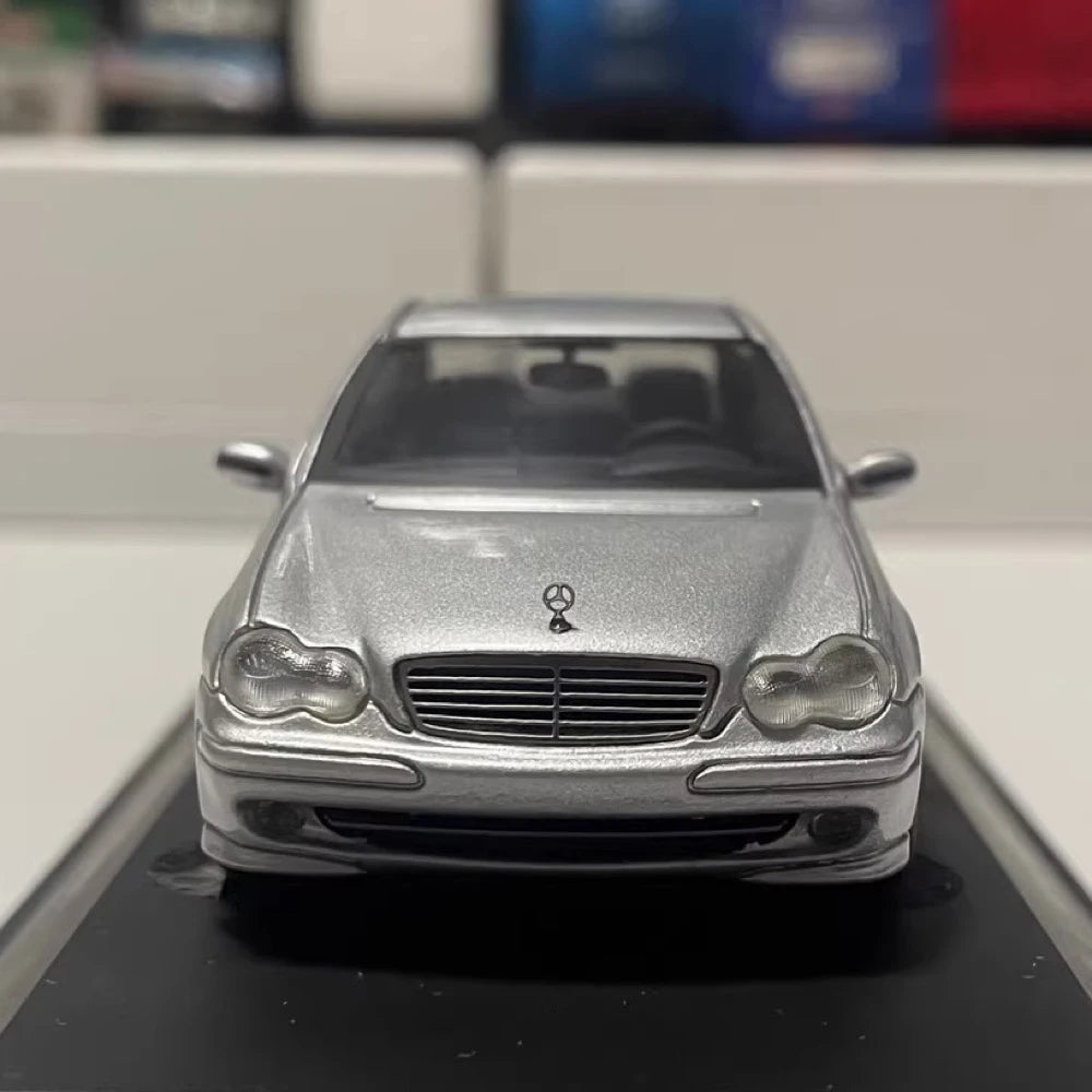 [Schuco] 1:43 Mercedes-Benz 2000 C230 W203 Silver Model Car Die-Cast