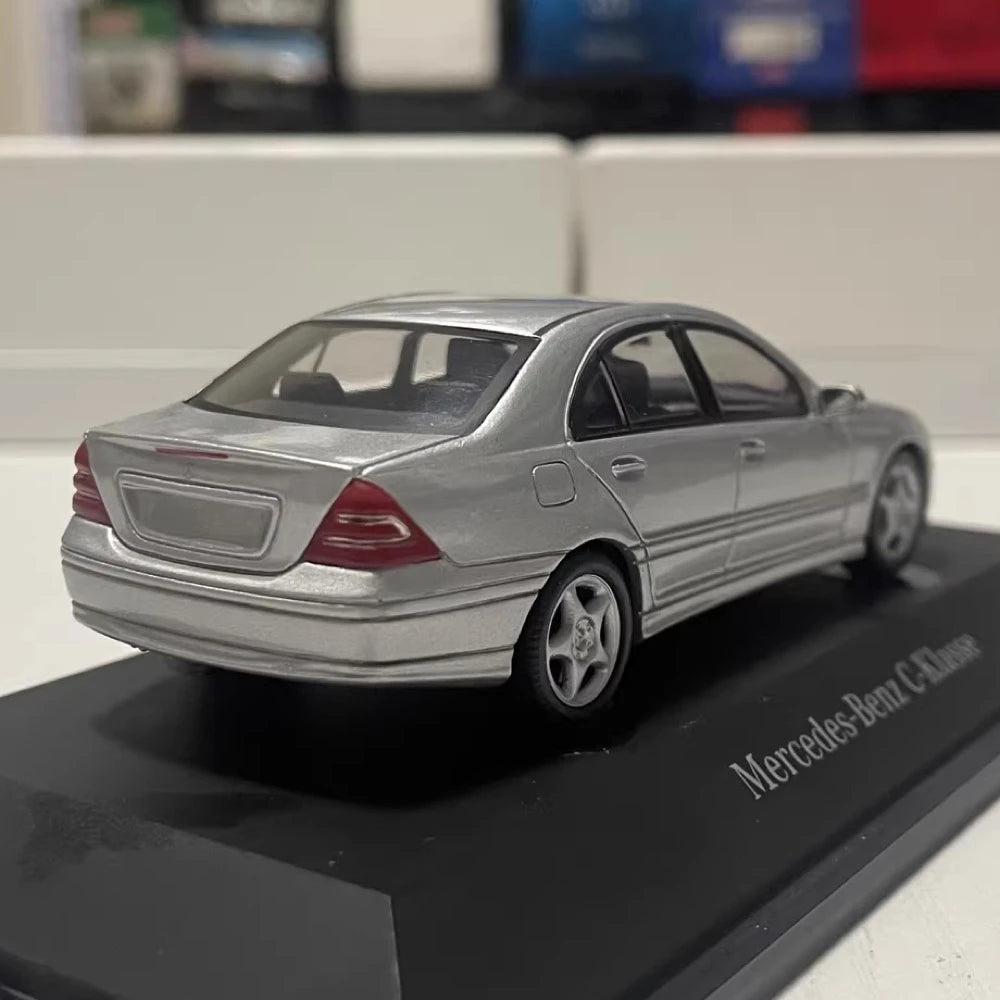 [Schuco] 1:43 Mercedes-Benz 2000 C230 W203 Silver Model Car Die-Cast
