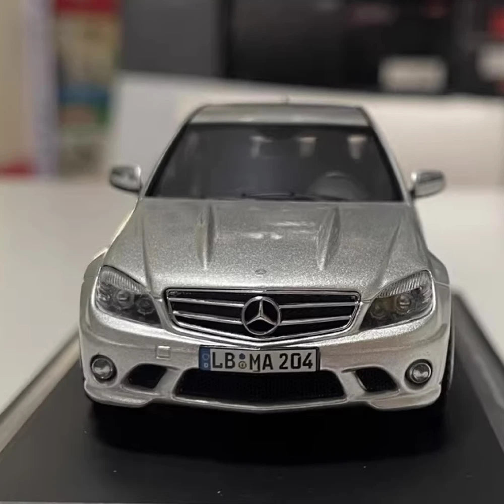 [Schuco] 1:43 Mercedes-Benz 2007 C63 AMG W204 Silver Model Car Die-Cast