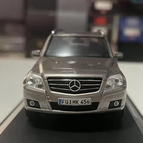 [Schuco] 1:43 Mercedes-Benz 2008 GLK-Klasse X204 Brown Model Car Die-Cast