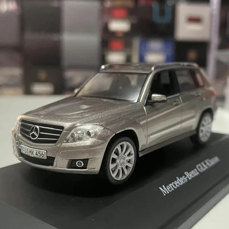 [Schuco] 1:43 Mercedes-Benz 2008 GLK-Klasse X204 Brown Model Car Die-Cast