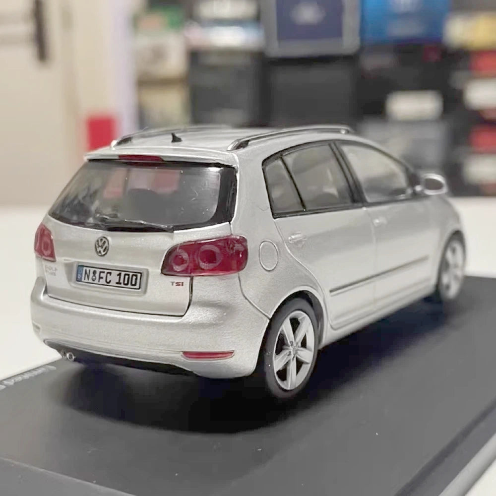 [Schuco] 1:43 Volkswagen 2009 Golf Plus シルバー モデルカー Die-Cast