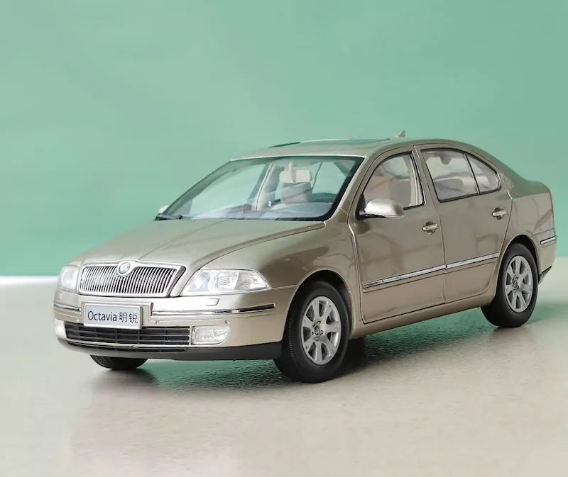1:18 Skoda 2004 Octavia Die Cast Model Car