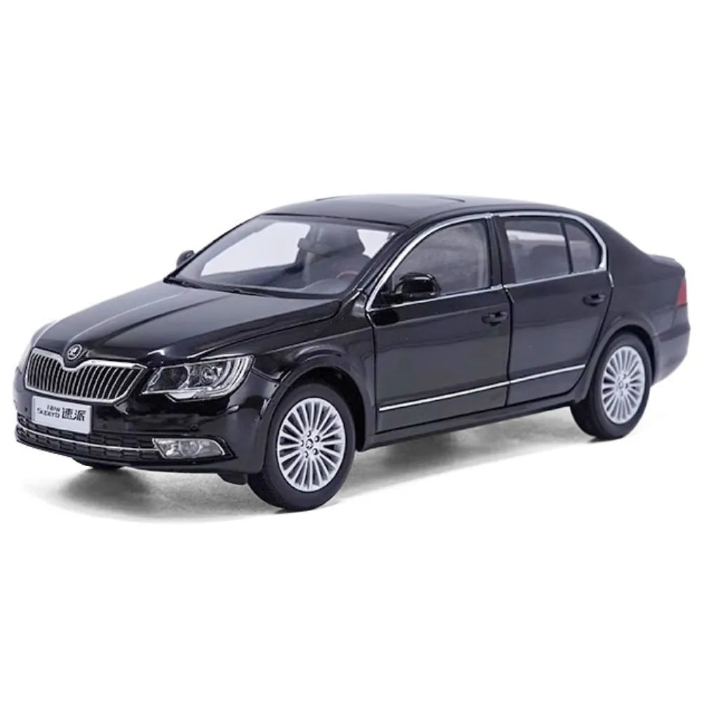 1:18 Skoda 2008 Superb Die Cast Model Car