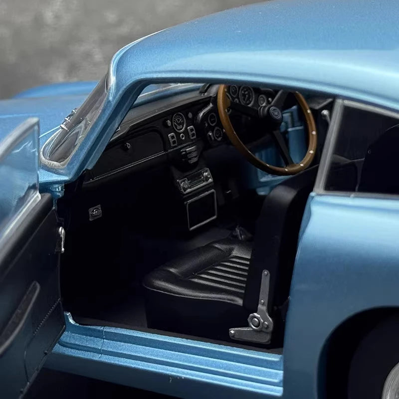 [Solido] 1:18 Aston Martin 1963 DB5 Blue Model Car Die-Cast