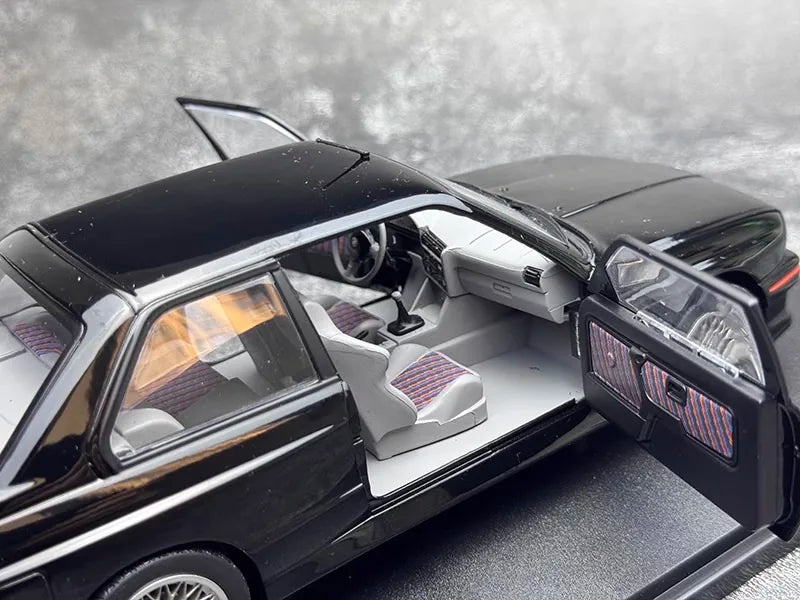 [Solido] 1:18 BMW 1990 E30 M3 Sport Evo noir voiture miniature Die-Cast