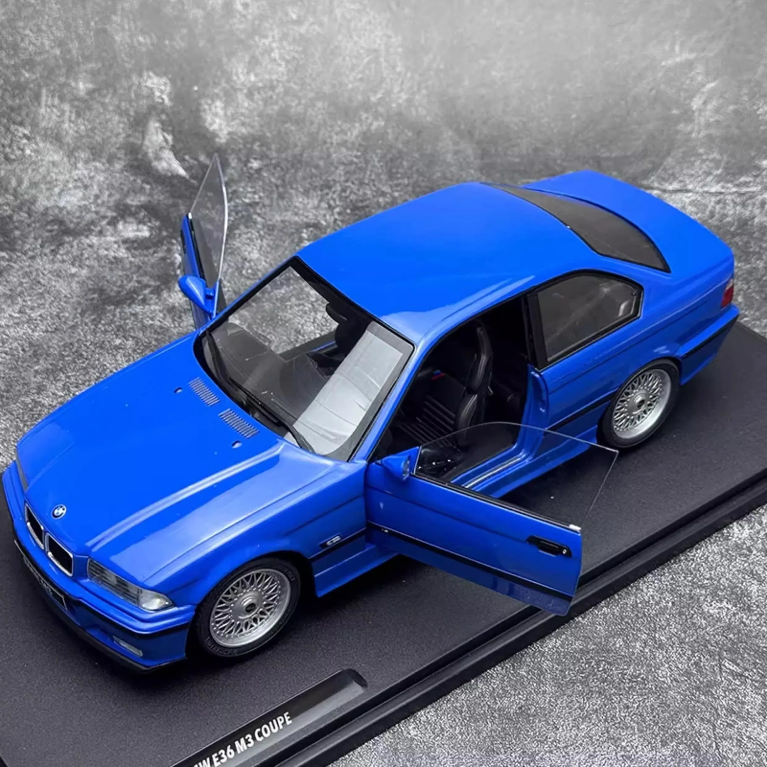 [Solido] 1:18 BMW 1996 E36 M3 Coupe Blue Model Car Die-Cast