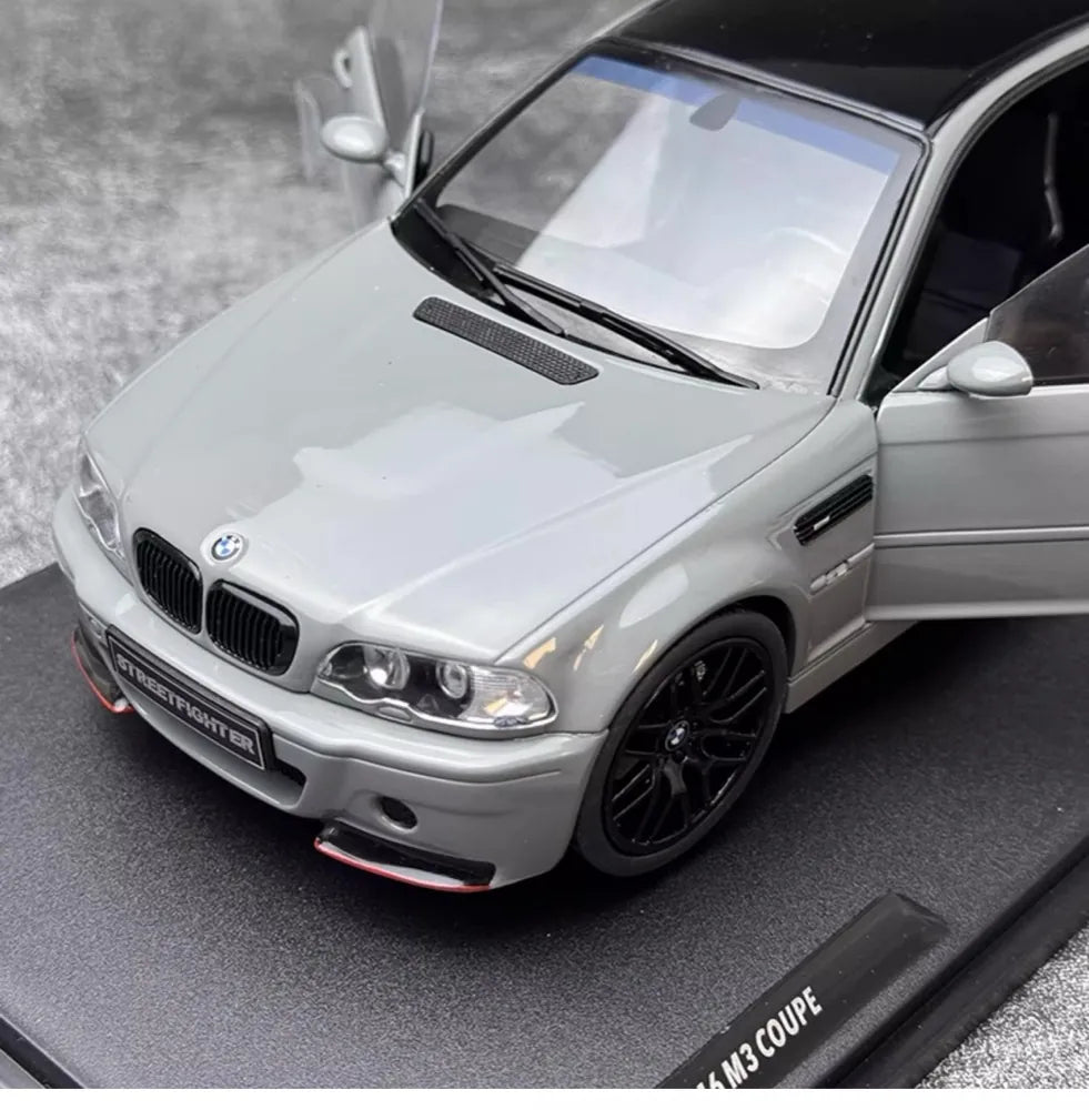 [Solido] 1:18 BMW 2003 E46 M3 CSL グレー モデルカー Die-Cast