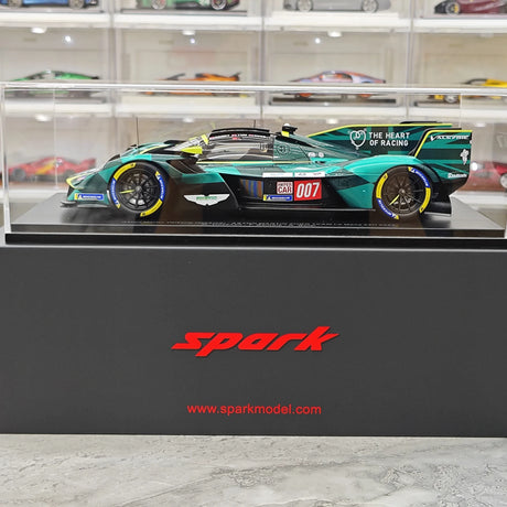 Aston Martin 2025 Valkyrie AMR-LMH #007 1:18 Sammelmodell aus Harz von Spark – siehe 12