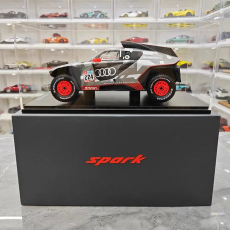 [Spark] 1:18 Audi 2022 RS Q E-Tron Dakar No.224 M. Ekstrom - E. Bergkvist Model Car Resin