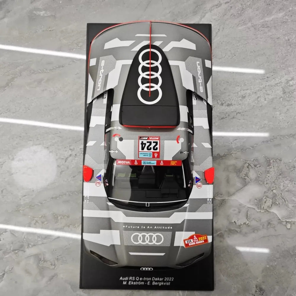 [Spark] 1:18 Audi 2022 RS Q E-Tron Dakar No.224 M. Ekstrom - E. Bergkvist voiture miniature Resin