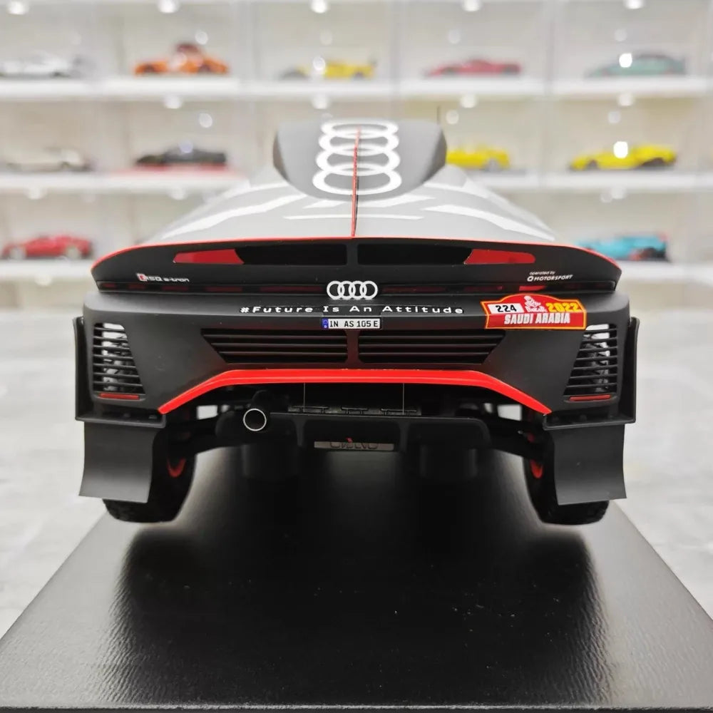 [Spark] 1:18 Audi 2022 RS Q E-Tron Dakar No.224 M. Ekstrom - E. Bergkvist Model Car Resin