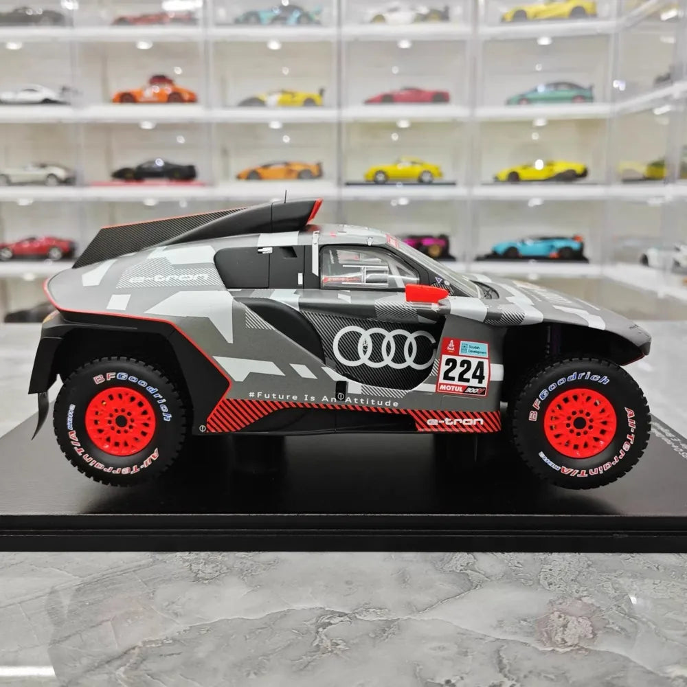 [Spark] 1:18 Audi 2022 RS Q E-Tron Dakar No.224 M. Ekstrom - E. Bergkvist voiture miniature Resin