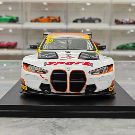 Spark BMW 2024 M4 GT3 1:18 – Sammelobjekt-Harz-Modell-Harz