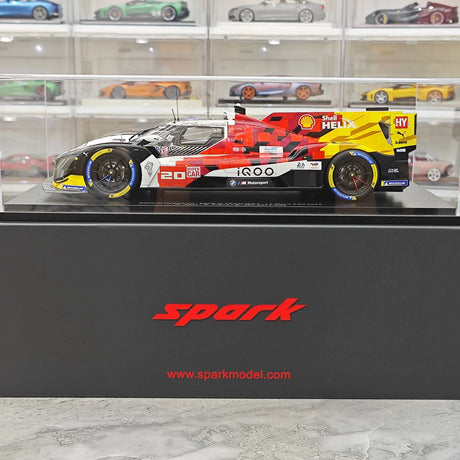 BMW 2025 M Hybrid V8 BMW M Team WRT #20 1:18 Sammelmodell aus Harz von Spark – siehe 12