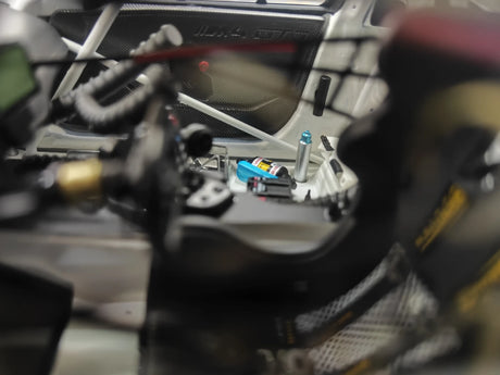 BMW 2025 M4 GT3 EVO #32 1:18 Gewinner Bathurst 12h Harz-Sammlermodell von Spark – siehe 12