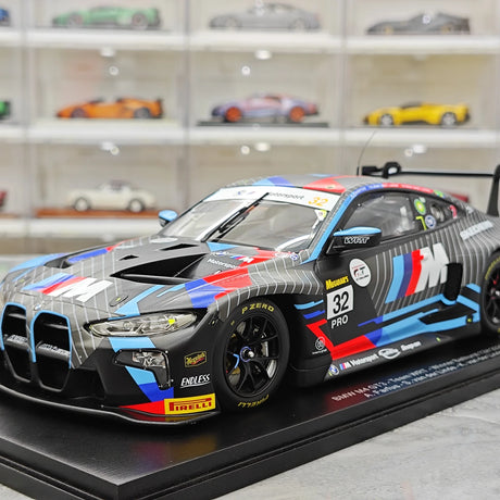 BMW 2025 M4 GT3 EVO #32 1:18 Gewinner Bathurst 12h Harz-Sammlermodell von Spark – 3 ansehen