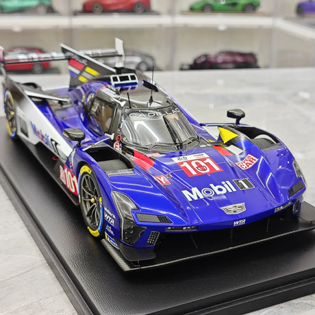 1:18 Cadillac 2025 V-Series.R #101 Le Mans Modellauto by Spark - view 10