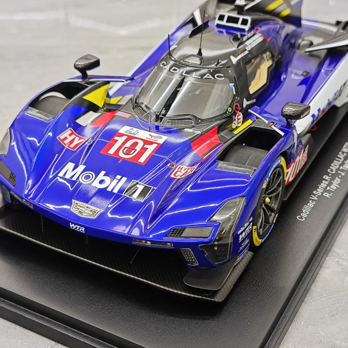 Cadillac 2025 V-Series.R #101 1:18 Le Mans resin collectible model by Spark - view 11