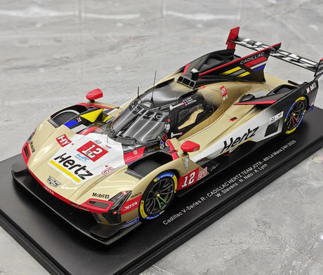 1:18 Cadillac 2025 V-Series.R #12 Le Mans Modellauto by Spark - view 4