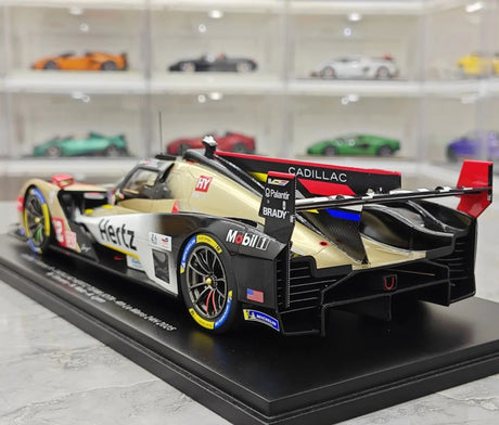 1:18 Cadillac 2025 V-Series.R #12 Le Mans Modellauto by Spark - view 6