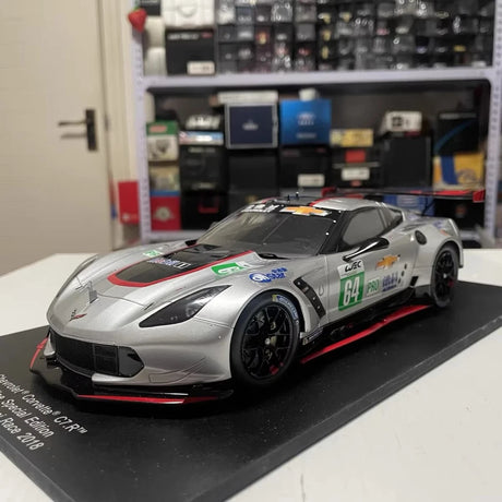 [Spark] 1:18 Chevrolet 2014 Corvette C7.R #64 Redline WEC Model Car Resin / Closed Body