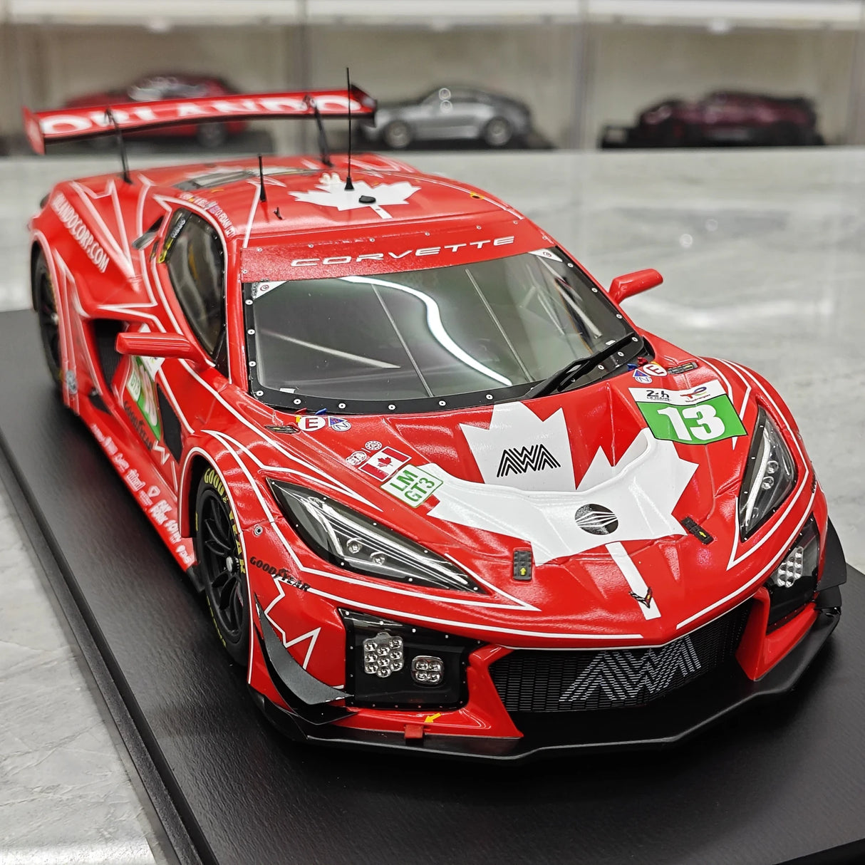 Chevrolet 2025 Corvette Z06 GT3.R #13 1:18 AWA Racing 24h Le Mans resin verzamelobject van Spark - bekijk 10