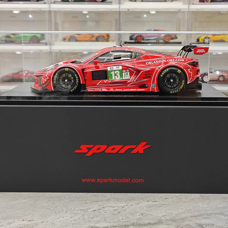 Chevrolet 2025 Corvette Z06 GT3.R #13 1:18 AWA Racing 24h Le Mans Resin-Sammlermodell von Spark – siehe 14