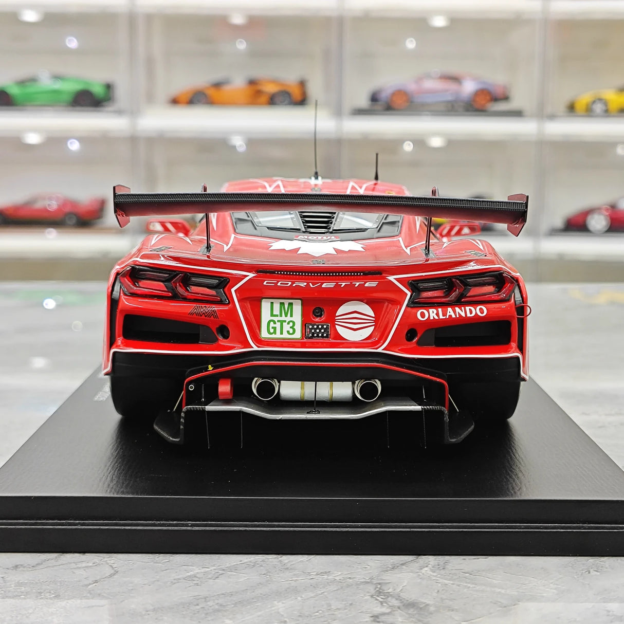 Chevrolet 2025 Corvette Z06 GT3.R #13 1:18 AWA Racing 24h Le Mans resin verzamelobject door Spark - bekijk 7