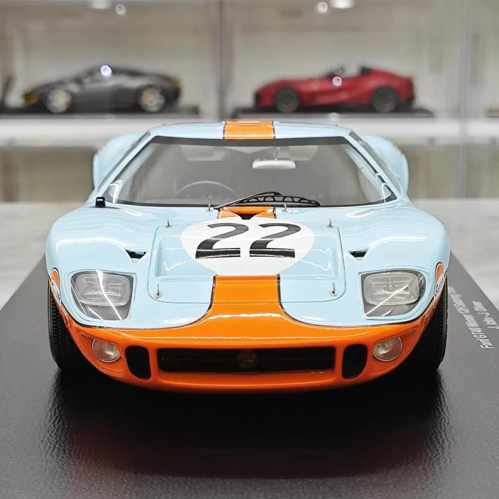 [Spark] 1:18 Ford 1969 GT40 #22 Le Mans Winner Model Car Resin / Closed Body