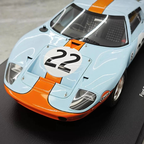 [Spark] 1:18 Ford 1969 GT40 #22 Le Mans Winner modelauto Hars / Closed Body