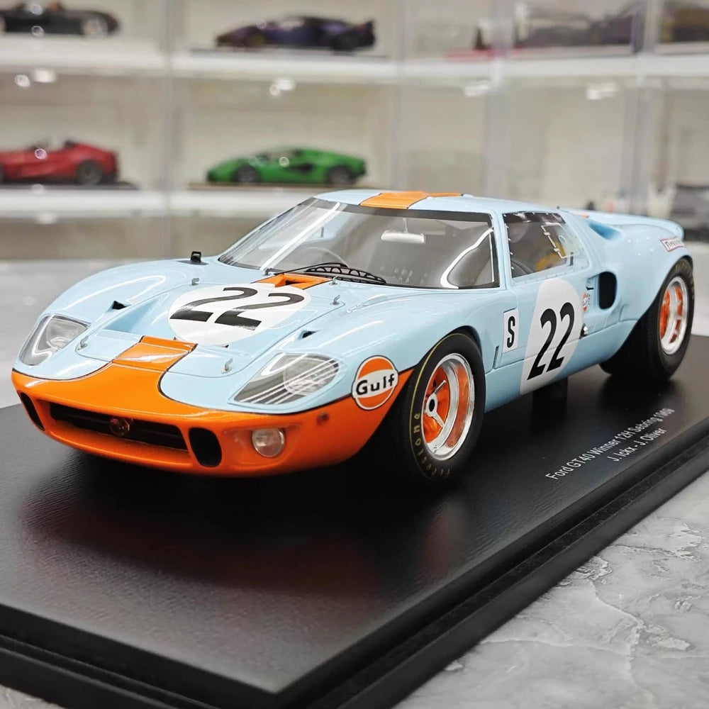 [Spark] 1:18 Ford 1969 GT40 #22 Le Mans Winner Model Car Resin / Closed Body