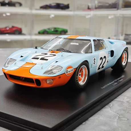 [Spark] 1:18 Ford 1969 GT40 #22 Le Mans Winner modelauto Hars / Closed Body