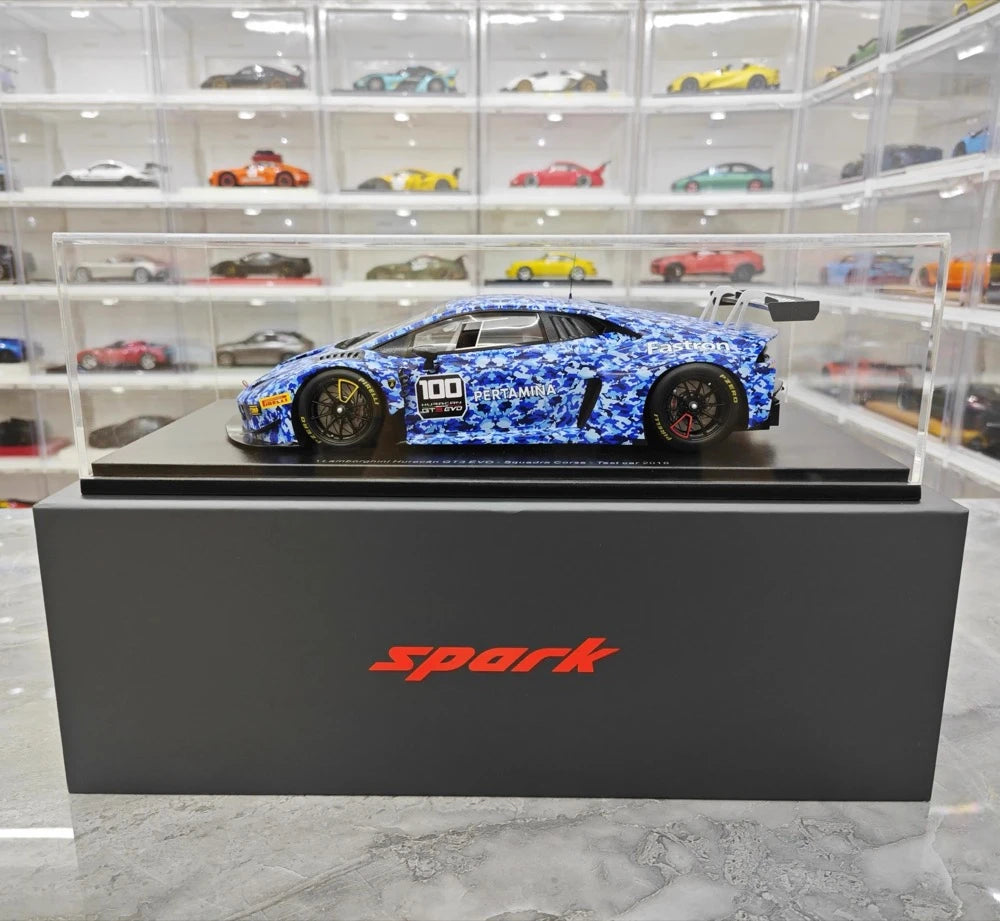 [Spark] 1:18 Lamborghini 2018 Huracan GT3 Evo Squadra Crose Model Car Resin