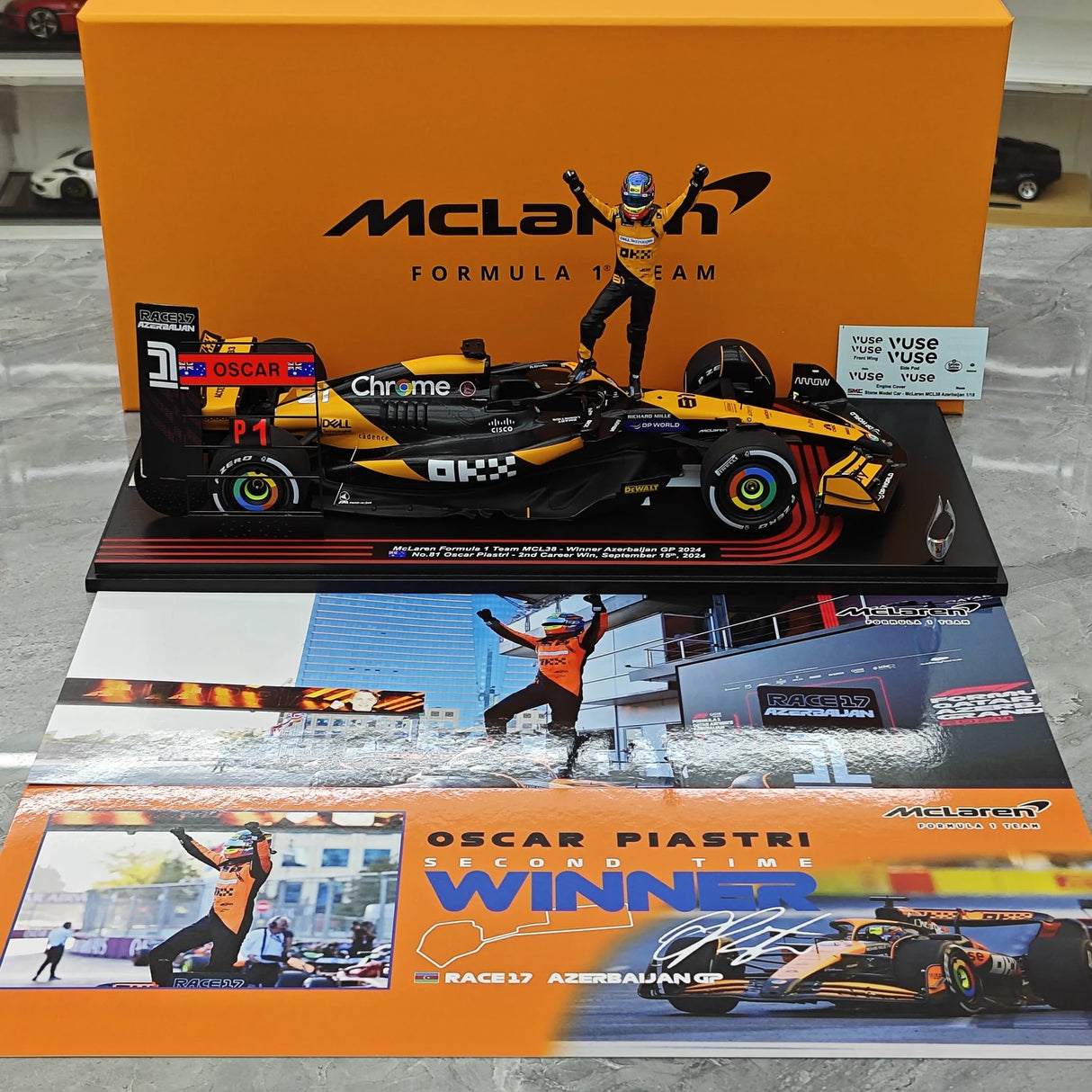 1:18 McLaren 2024 MCL38 #81 Azerbaijan GP Oscar Piastri F1 modelo de resina por Spark - ver 17