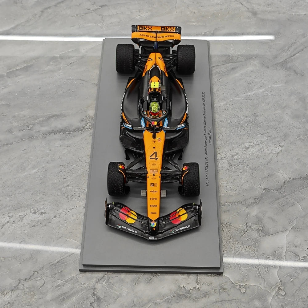 1:18 McLaren 2025 MCL39 #4 Australian GP Winner model car by Spark - view 2